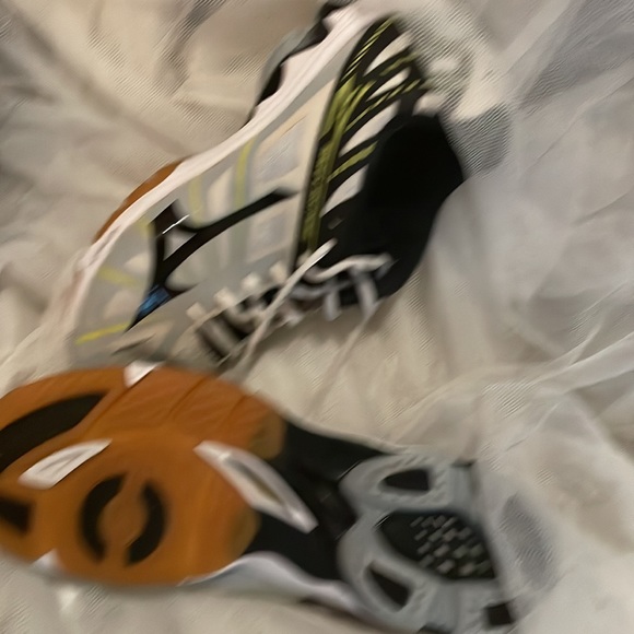 Runners - Picture 2 of 4